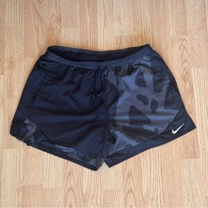 Nike Men’s Black Running Shorts with liner  SIZE LARGE